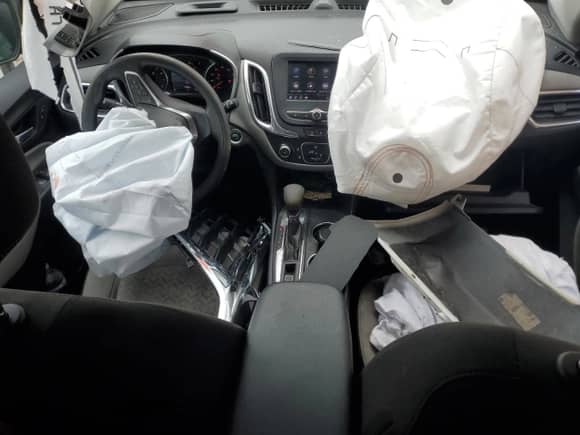 2024 Chevrolet Equinox LS с VIN 3GNAXHEG2RL292942, выставлен на аукционе Copart как лот 58293475 с пробегом 55 022 миль миль и На запчасти • Non repairable. История ставок и продаж доступна на DreamBid. Изображение 8.