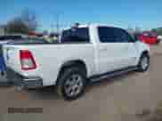 2022 Ram 1500 Big Horn z VIN 1C6RREFT4NN479911, wystawiony jako IAAI lot #43484590 z przebiegiem 37 749 mil mil oraz . Historia ofert i sprzedaży dostępna na DreamBid. Obrazek 4.