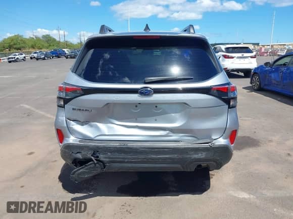 2025 Subaru Forester Premium z VIN JF2SLDDCXSH525603, wystawiony jako IAAI lot #43131099 z przebiegiem 4 782 mil mil oraz . Historia ofert i sprzedaży dostępna na DreamBid. Obrazek 17.