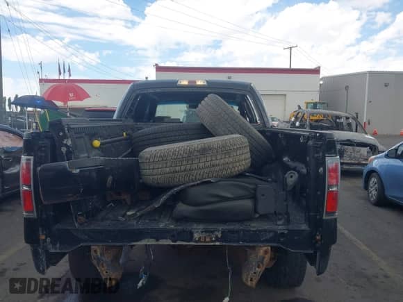 2013 Ford F-150 XL z VIN 1FTFW1EF7DKF56294, wystawiony jako IAAI lot #43041303 z przebiegiem 95 837 mil mil oraz . Historia ofert i sprzedaży dostępna na DreamBid. Obrazek 17.