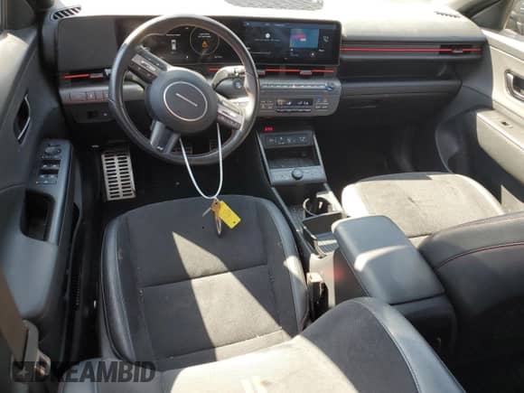 2024 Hyundai Kona N Line с VIN KM8HA3A34RU034423, выставлен на аукционе Copart как лот 70993775 с пробегом 36 115 миль миль и Списание • Salvage title. История ставок и продаж доступна на DreamBid. Изображение 8.