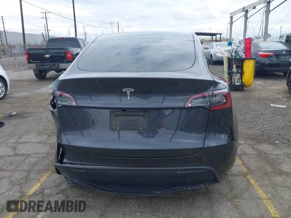 2024 Tesla Model Y с VIN 7SAYGDED1RF093114, выставлен на аукционе IAAI как лот 43254037 с пробегом 25 740 миль миль и . История ставок и продаж доступна на DreamBid. Изображение 16.