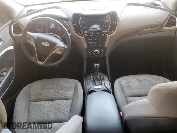 2015 Hyundai Santa Fe GLS z VIN KM8SM4HF9FU089061, wystawiony jako Copart lot #67808995 z przebiegiem 150 330 mil mil oraz Nie do naprawy • Non repairable. Historia ofert i sprzedaży dostępna na DreamBid. Obrazek 8.