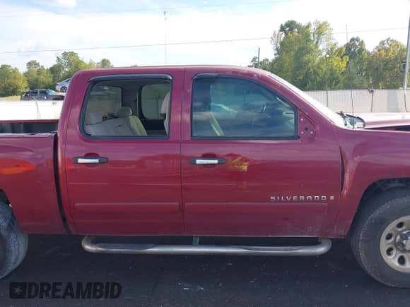 2007 Chevrolet Silverado 1500 1LT с VIN 2GCEC13C171621786, выставлен на аукционе IAAI как лот 43334009 с пробегом 266 050 миль миль и . История ставок и продаж доступна на DreamBid. Изображение 14.
