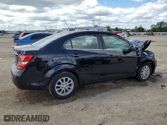 2018 Chevrolet Sonic LT с VIN 1G1JD5SB1J4120381, выставлен на аукционе Copart как лот 70297745 с пробегом 62 168 миль миль и Списание • Salvage title. История ставок и продаж доступна на DreamBid. Изображение 3.