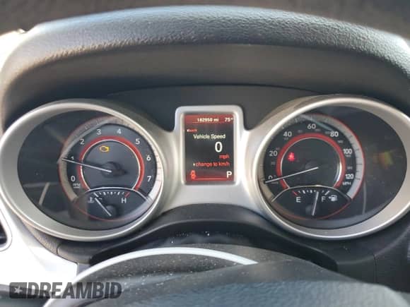 2017 Dodge Journey SXT with VIN 3C4PDCBG2HT526448, listed as a Copart auction lot 80076465 with 182,950 mi miles and Clean title. Bid and sale history available at DreamBid. Image 9.