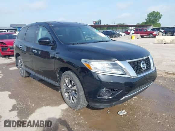 2013 Nissan Pathfinder SV with VIN 5N1AR2MN1DC669986, listed as a IAAI auction lot 42764590 with 88,888 mi miles and . Bid and sale history available at DreamBid. Image 1.
