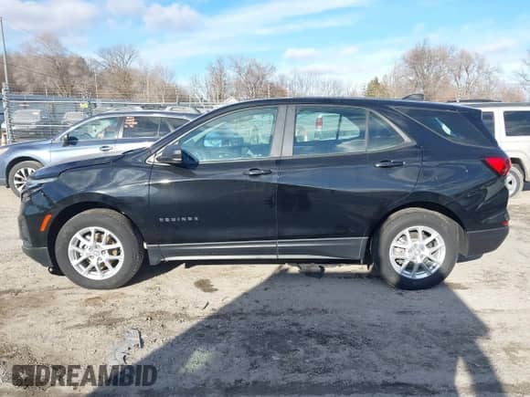 2023 Chevrolet Equinox LS с VIN 3GNAXSEGXPL213978, выставлен на аукционе IAAI как лот 41298283 с пробегом 35 100 миль миль и . История ставок и продаж доступна на DreamBid. Изображение 14.