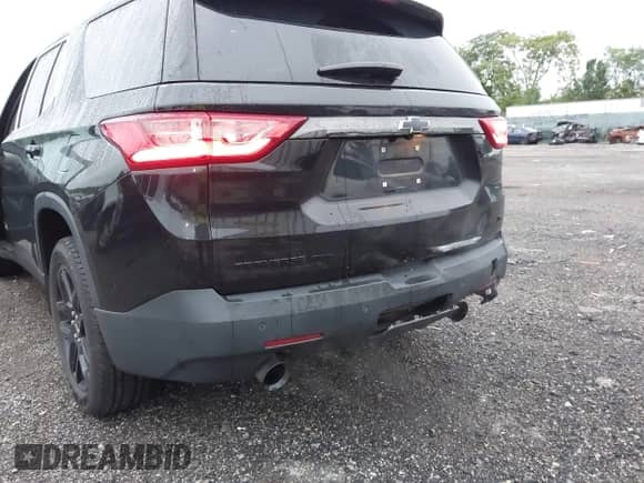 2019 Chevrolet Traverse LT Cloth z VIN 1GNEVGKW3KJ149900, wystawiony jako IAAI lot #42875473 z przebiegiem 134 707 mil mil oraz . Historia ofert i sprzedaży dostępna na DreamBid. Obrazek 17.