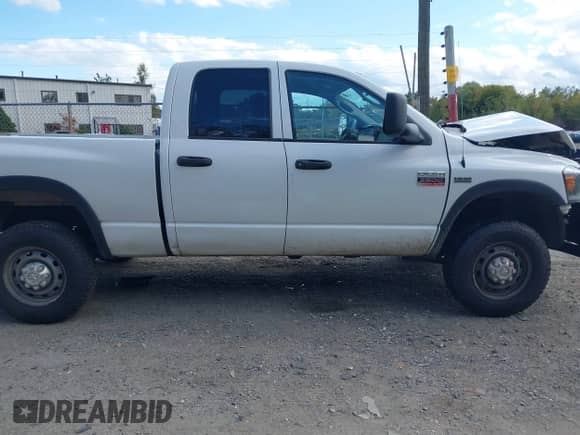 2008 Dodge 2500 SLT z VIN 3D7KS28D48G216386, wystawiony jako IAAI lot #40561971 z przebiegiem 243 972 mil mil oraz . Historia ofert i sprzedaży dostępna na DreamBid. Obrazek 13.