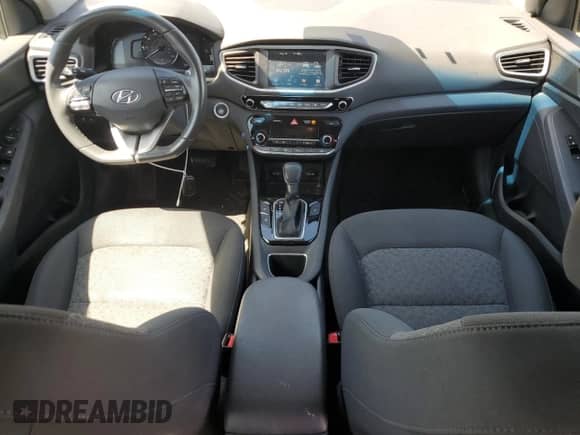 2019 Hyundai Ioniq с VIN KMHC65LD8KU157581, выставлен на аукционе Copart как лот 68888735 с пробегом 86 171 миль миль и Списание • Salvage title. История ставок и продаж доступна на DreamBid. Изображение 8.