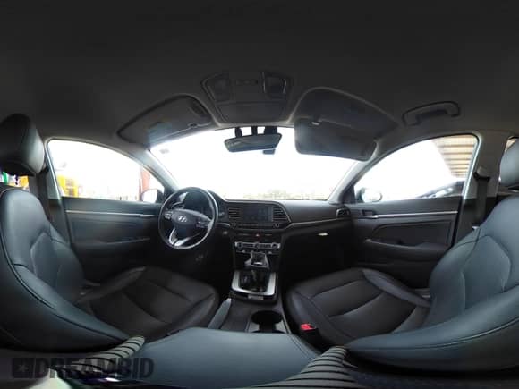 2020 Hyundai Elantra SEL с VIN 5NPD84LF2LH616372, выставлен на аукционе IAAI как лот 42847749 с пробегом 48 961 миль миль и . История ставок и продаж доступна на DreamBid. Изображение 19.