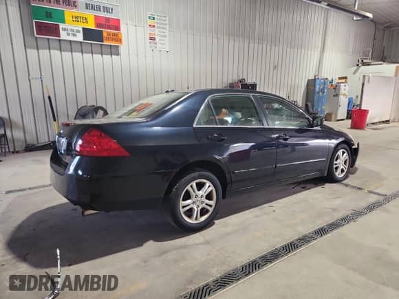 2007 Honda Accord EX-L with VIN 1HGCM56867A032176, listed as a Copart auction lot 87070605 with 205,902 mi miles and Salvage title. Bid and sale history available at DreamBid. Image 3.