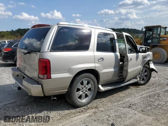 2006 Cadillac Escalade with VIN 1GYEK63N26R160535, listed as a Copart auction lot 81550945 with Not provided miles and Salvage title. Bid and sale history available at DreamBid. Image 3.