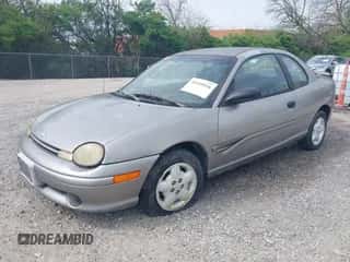 1998 Dodge Neon z VIN 1B3ES42YXWD746520, wystawiony jako IAAI lot #42149526 z przebiegiem 197 299 mil mil oraz . Historia ofert i sprzedaży dostępna na DreamBid. Obrazek 2.