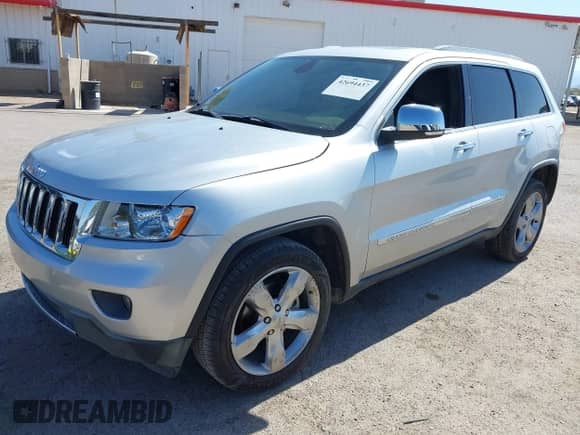 2012 Jeep Grand Cherokee Limited z VIN 1C4RJEBG9CC211082, wystawiony jako IAAI lot #42694437 z przebiegiem 149 205 mil mil oraz . Historia ofert i sprzedaży dostępna na DreamBid. Obrazek 2.