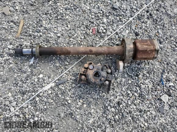 2012 Ford Explorer XLT z VIN 1FMHK7D89CGA49369, wystawiony jako Copart lot #70575965 z przebiegiem 220 350 mil mil oraz Szkoda całkowita • Salvage title. Historia ofert i sprzedaży dostępna na DreamBid. Obrazek 13.