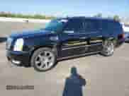 2007 Cadillac Escalade ESV с VIN 1GYFK66807R372409, выставлен на аукционе Copart как лот 82574595 с пробегом 133 374 миль миль и Списание • Salvage title. История ставок и продаж доступна на DreamBid. Изображение 1.