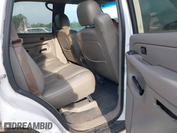2005 Chevrolet Tahoe LS с VIN 1GNEK13T35J196245, выставлен на аукционе IAAI как лот 42131331 с пробегом 316 396 миль миль и . История ставок и продаж доступна на DreamBid. Изображение 8.