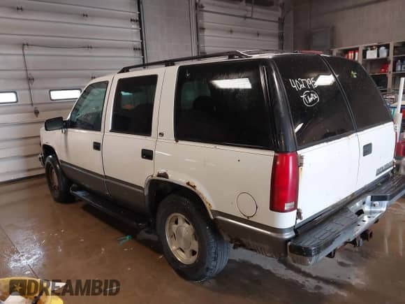 1997 Chevrolet Tahoe с VIN 1GNEK13R1VJ402795, выставлен на аукционе IAAI как лот 42306651 с пробегом 278 297 миль миль и . История ставок и продаж доступна на DreamBid. Изображение 3.