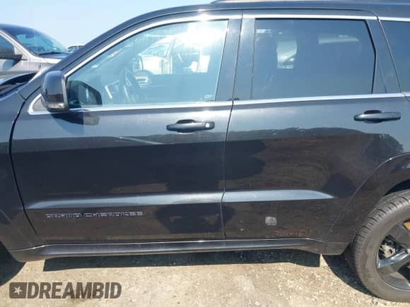 2015 Jeep Grand Cherokee Overland with VIN 1C4RJECG5FC119129, listed as a IAAI auction lot 42568400 with 177,312 mi miles and . Bid and sale history available at DreamBid. Image 15.
