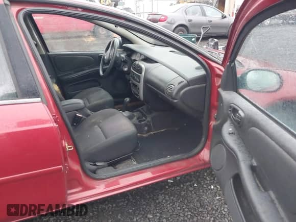 2005 Dodge Neon SXT с VIN 1B3ES56C55D240922, выставлен на аукционе IAAI как лот 43519213 с пробегом 155 569 миль миль и . История ставок и продаж доступна на DreamBid. Изображение 5.