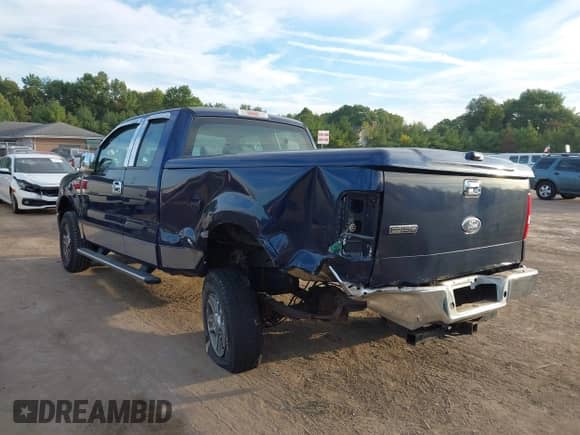 2008 Ford F-150 STX z VIN 1FTRX14WX8FB26916, wystawiony jako IAAI lot #43362601 z przebiegiem 185 276 mil mil oraz . Historia ofert i sprzedaży dostępna na DreamBid. Obrazek 6.