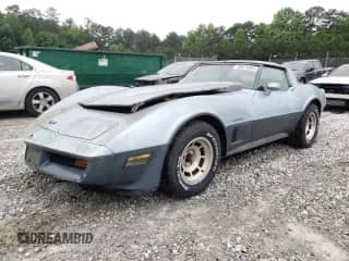 1982 Chevrolet Corvette с VIN 1G1AY8785C5101106, выставлен на аукционе Copart как лот 58624085 с пробегом 242 471 миль миль и Чистый • Clean title. История ставок и продаж доступна на DreamBid. Изображение 1.