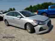 2018 Hyundai Sonata SEL Plus с VIN 5NPE34AF4JH657492, выставлен на аукционе Copart как лот 60452195 с пробегом 94 788 миль миль и Списание • Salvage title. История ставок и продаж доступна на DreamBid. Изображение 4.