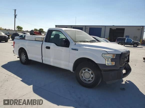 2016 Ford F-150 XL z VIN 1FTMF1C87GKD09177, wystawiony jako Copart lot #69416795 z przebiegiem 270 837 mil mil oraz Czysty tytuł • Clean title. Historia ofert i sprzedaży dostępna na DreamBid. Obrazek 4.