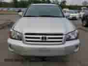 2005 Toyota Highlander with VIN JTEEP21A350086850, listed as a Copart auction lot 83964025 with 111,308 mi miles and Clean title. Bid and sale history available at DreamBid. Image 5.