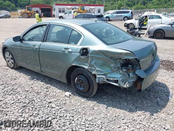 2010 Honda Accord с VIN 1HGCP2E86AA135451, выставлен на аукционе IAAI как лот 42411957 с пробегом 90 611 миль миль и . История ставок и продаж доступна на DreamBid. Изображение 3.