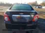 2015 Chevrolet Sonic LT с VIN 1G1JD5SH4F4155752, выставлен на аукционе Copart как лот 90382825 с пробегом 127 178 миль миль и Чистый • Clean title. История ставок и продаж доступна на DreamBid. Изображение 6.