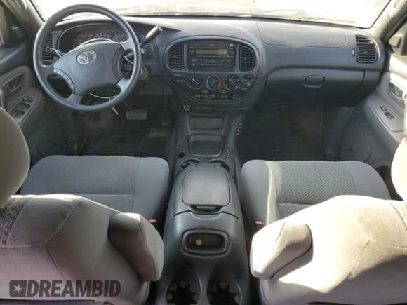 2004 Toyota Tundra SR5 z VIN 5TBDT44124S448271, wystawiony jako Copart lot #82709995 z przebiegiem 130 813 mil mil oraz Czysty tytuł • Clean title. Historia ofert i sprzedaży dostępna na DreamBid. Obrazek 8.