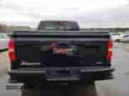 2017 GMC Sierra 1500 SLE z VIN 1GTR1MECXHZ338866, wystawiony jako Copart lot #77050163 z przebiegiem 51 798 mil mil oraz Czysty tytuł • Clean title. Historia ofert i sprzedaży dostępna na DreamBid. Obrazek 6.