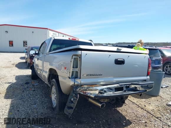 2006 Chevrolet Silverado 1500 LT1 с VIN 2GCEK19V761113414, выставлен на аукционе IAAI как лот 41835695 с пробегом Не указан миль и . История ставок и продаж доступна на DreamBid. Изображение 3.