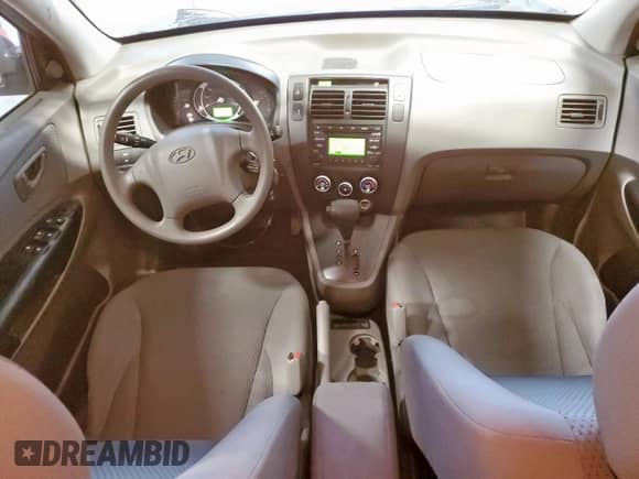 2009 Hyundai Tucson GLS с VIN KM8JM12B19U034172, выставлен на аукционе Copart как лот 72017095 с пробегом 49 467 миль миль и Списание • Salvage title. История ставок и продаж доступна на DreamBid. Изображение 8.