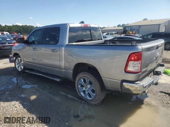 2022 Ram 1500 Big Horn с VIN 1C6RREFT6NN173177, выставлен на аукционе Copart как лот 63901155 с пробегом 70 404 миль миль и Списание • Salvage title. История ставок и продаж доступна на DreamBid. Изображение 2.