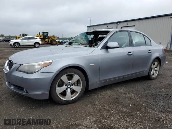 2007 BMW 5 Series 530xi с VIN WBANF73567CY17659, выставлен на аукционе Copart как лот 80289815 с пробегом Не указан миль и Списание • Salvage title. История ставок и продаж доступна на DreamBid. Изображение 1.