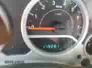 2008 Jeep Wrangler Unlimited Rubicon z VIN 1J4GA691X8L577455, wystawiony jako Copart lot #62909945 z przebiegiem 119 081 mil mil oraz Szkoda całkowita • Salvage title. Historia ofert i sprzedaży dostępna na DreamBid. Obrazek 9.