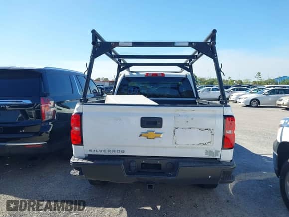 2018 Chevrolet Silverado 1500 Work Truck с VIN 1GCNCNEH3JZ336487, выставлен на аукционе IAAI как лот 41759351 с пробегом 93 111 миль миль и . История ставок и продаж доступна на DreamBid. Изображение 16.