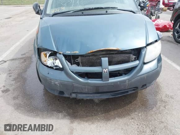 2005 Dodge Caravan SE с VIN 1D4GP25B15B319664, выставлен на аукционе IAAI как лот 41745447 с пробегом 348 923 миль миль и . История ставок и продаж доступна на DreamBid. Изображение 6.