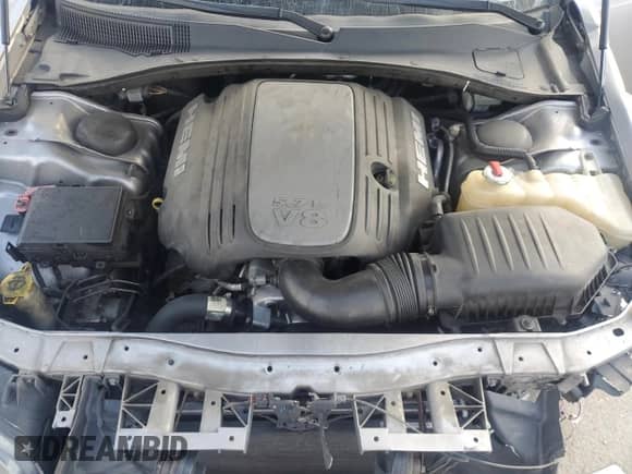 2015 Chrysler 300 S с VIN 2C3CCABT9FH829918, выставлен на аукционе Copart как лот 53665565 с пробегом 128 929 миль миль и Списание • Salvage title. История ставок и продаж доступна на DreamBid. Изображение 11.