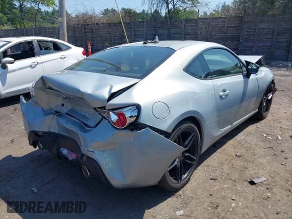 2013 Scion FR-S z VIN JF1ZNAA14D2729902, wystawiony jako IAAI lot #42771449 z przebiegiem 93 888 mil mil oraz . Historia ofert i sprzedaży dostępna na DreamBid. Obrazek 4.