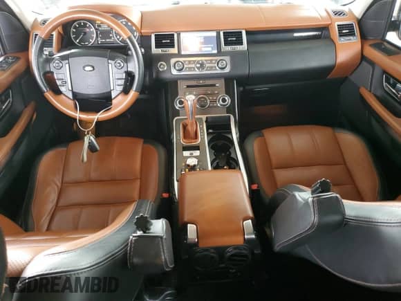 2011 Land Rover Range Rover Sport SC z VIN SALSP2E48BA702441, wystawiony jako Copart lot #54228585 z przebiegiem 158 124 mil mil oraz Szkoda całkowita • Salvage title. Historia ofert i sprzedaży dostępna na DreamBid. Obrazek 8.