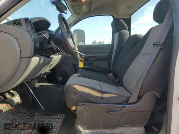 2007 Chevrolet Silverado 2500HD 1LT z VIN 1GCHK24K17E528504, wystawiony jako Copart lot #71888565 z przebiegiem 187 952 mil mil oraz Szkoda całkowita • Salvage title. Historia ofert i sprzedaży dostępna na DreamBid. Obrazek 7.