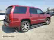 2011 Cadillac Escalade Premium с VIN 1GYS4CEF5BR131249, выставлен на аукционе Copart как лот 68678945 с пробегом 95 670 миль миль и Списание • Salvage title. История ставок и продаж доступна на DreamBid. Изображение 3.