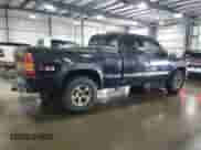 2002 GMC Sierra 1500 SLE with VIN 2GTEK19TX21220451, listed as a Copart auction lot 68935095 with 225,478 mi miles and Clean title. Bid and sale history available at DreamBid. Image 3.
