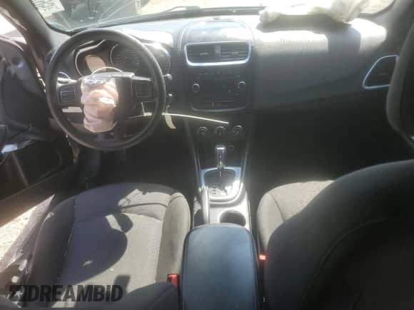 2014 Dodge Avenger SE z VIN 1C3CDZAB7EN108488, wystawiony jako Copart lot #62464795 z przebiegiem 94 579 mil mil oraz Szkoda całkowita • Salvage title. Historia ofert i sprzedaży dostępna na DreamBid. Obrazek 8.