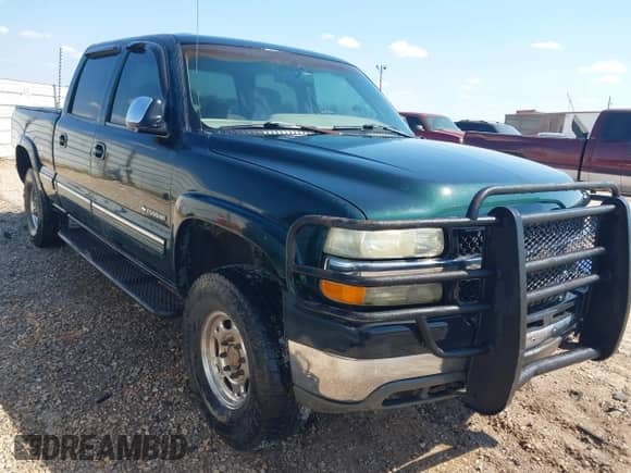 2002 Chevrolet Silverado 2500HD LS with VIN 1GCHK23U92F249212, listed as a IAAI auction lot 43455955 with 255,416 mi miles and . Bid and sale history available at DreamBid. Image 1.